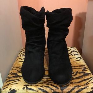 Slouchy booties